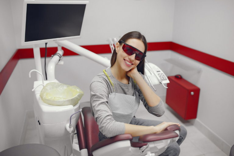 Finding Your Perfect Smile: A Guide to Choosing a Dentist in Okotoks