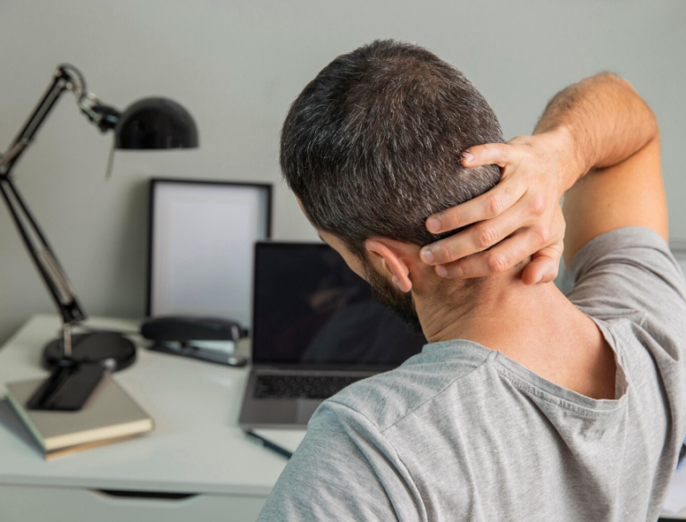 Neck Pain Explained: Common Causes and When to See a Specialist