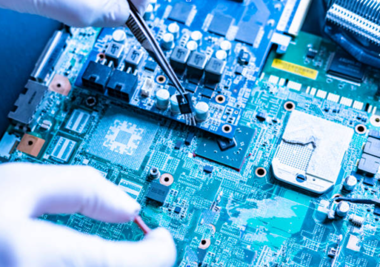 Why Is Expansion Card Sourcing Key for Custom Builds?