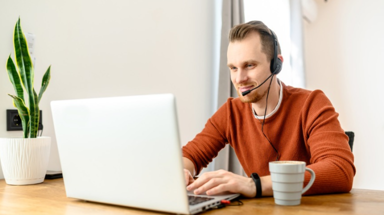 Voice Agent vs Human Agent: Where ContactSwing Makes the Difference