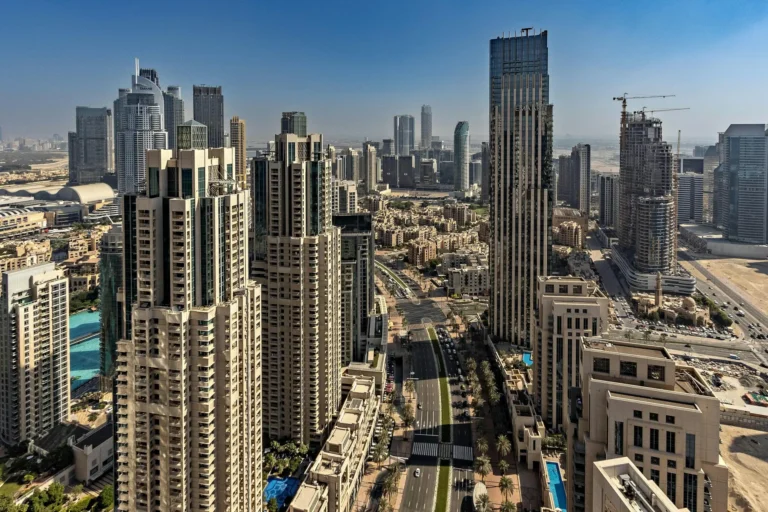 Real Estate Developers vs Agencies in Dubai - Complete 2025 Guide